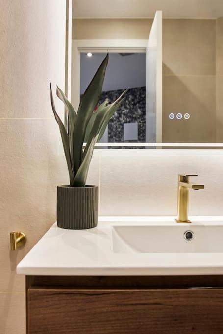 Gran Via Style Apartment Madrid Ngoại thất bức ảnh
