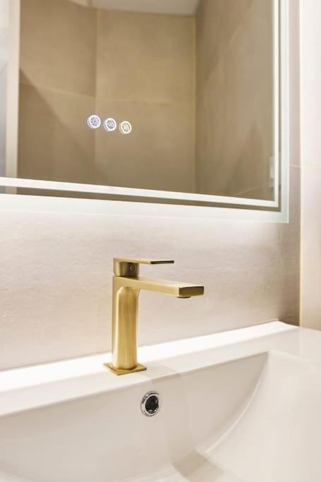 Gran Via Style Apartment Madrid Ngoại thất bức ảnh